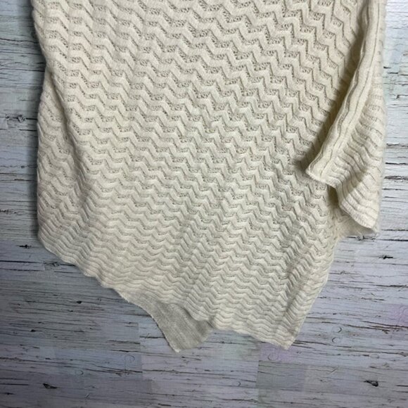 Steve Madden Chunky Turtleneck Sweater Poncho - Picture 2 of 7